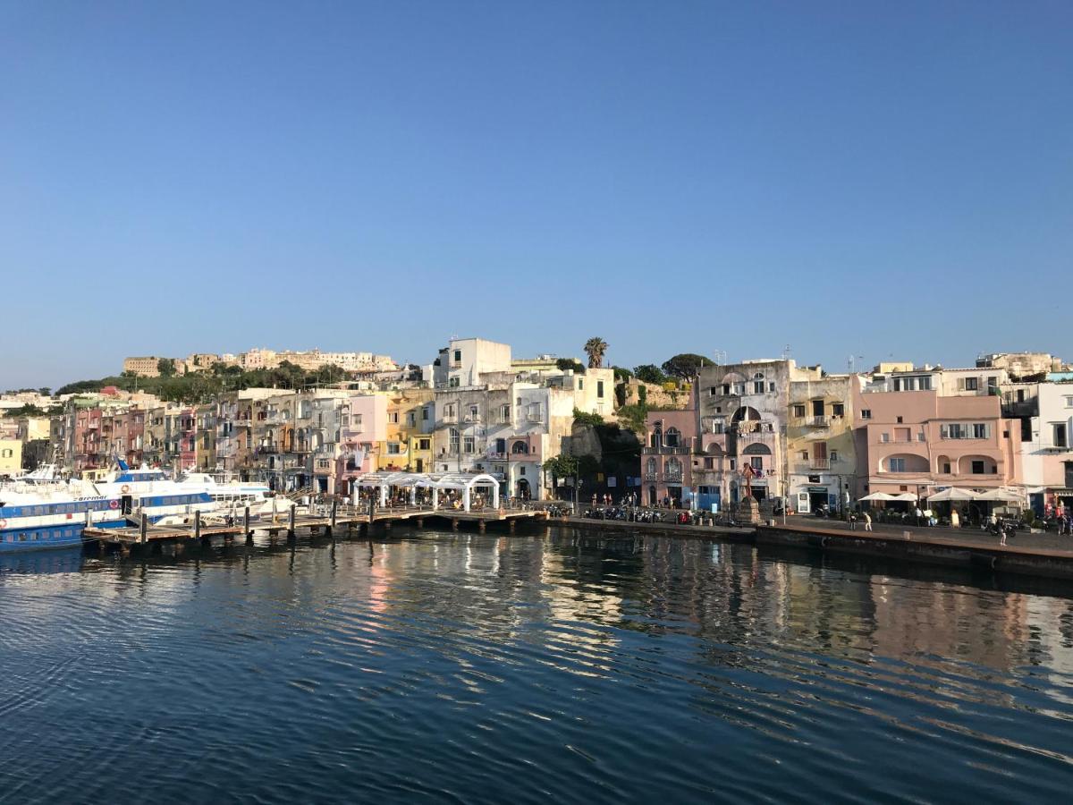 Vento Di Mare Bed & Breakfast Procida Bagian luar foto